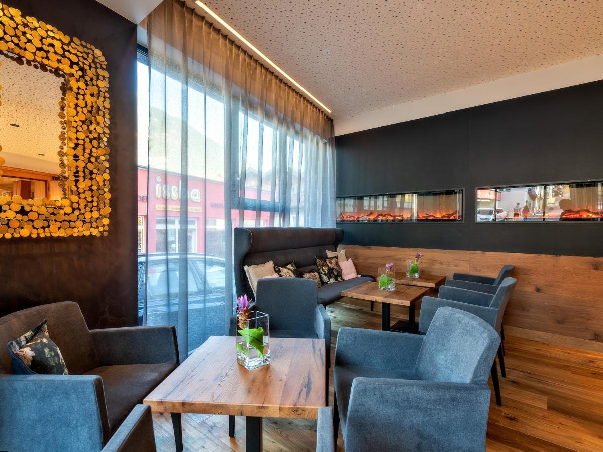 Stadthotel Eggerbraeu Imst Exterior photo