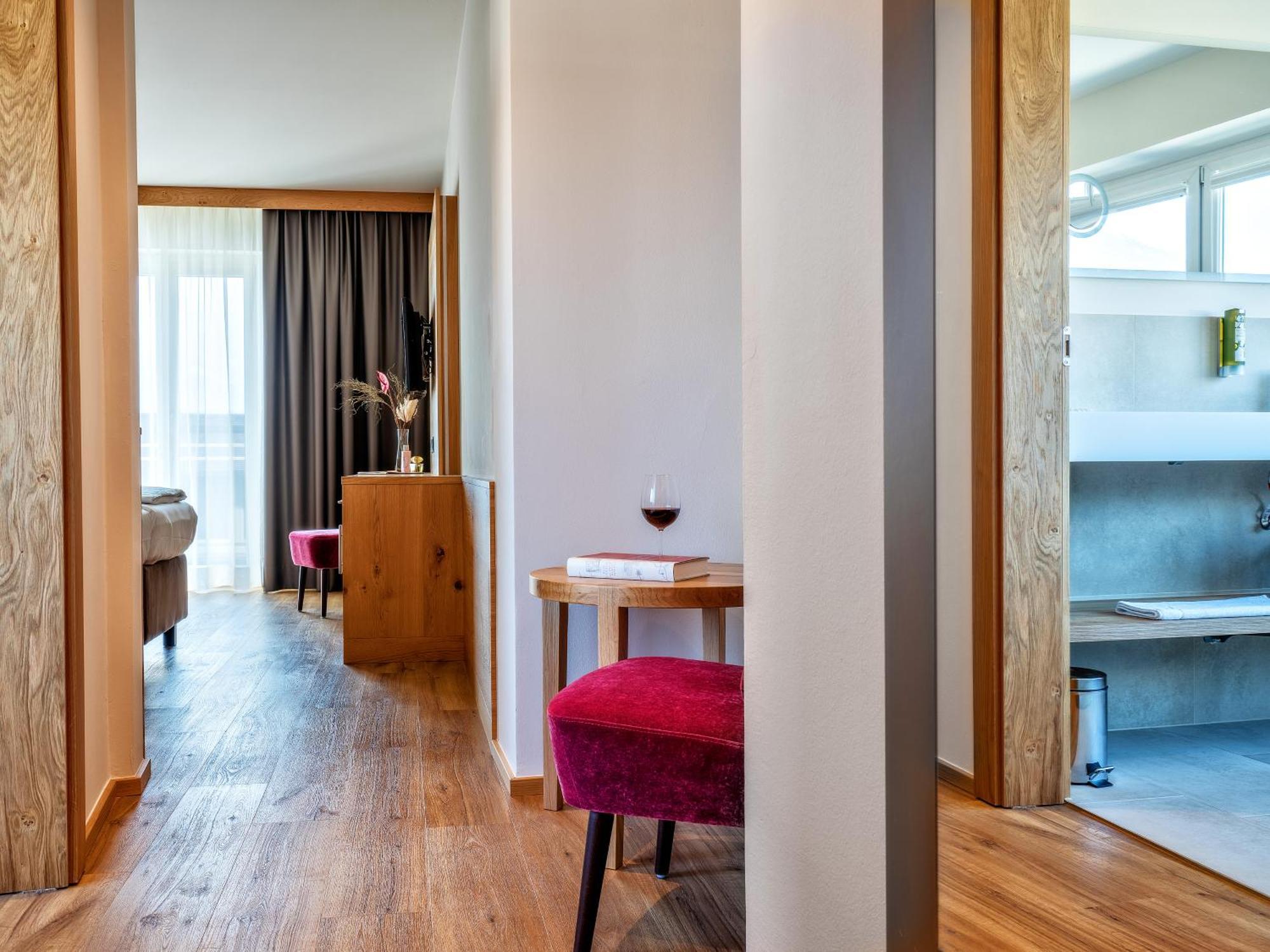 Stadthotel Eggerbraeu Imst Room photo